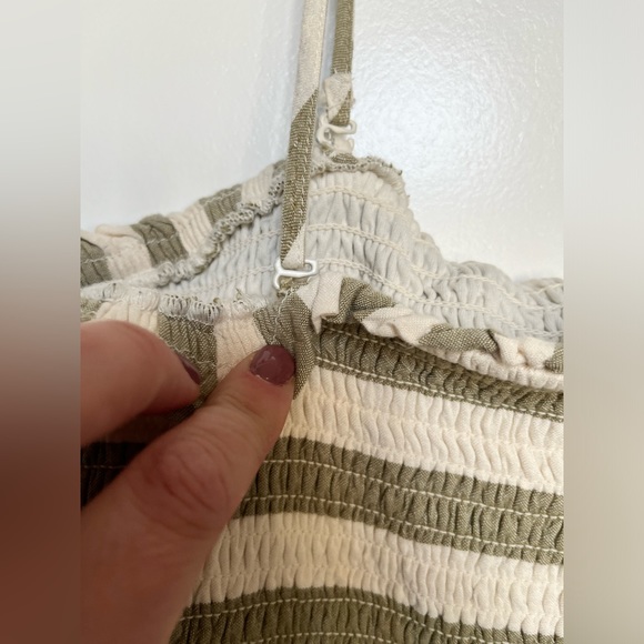 American Eagle striped romper with detachable straps size large item 06-28 - Picture 6 of 10